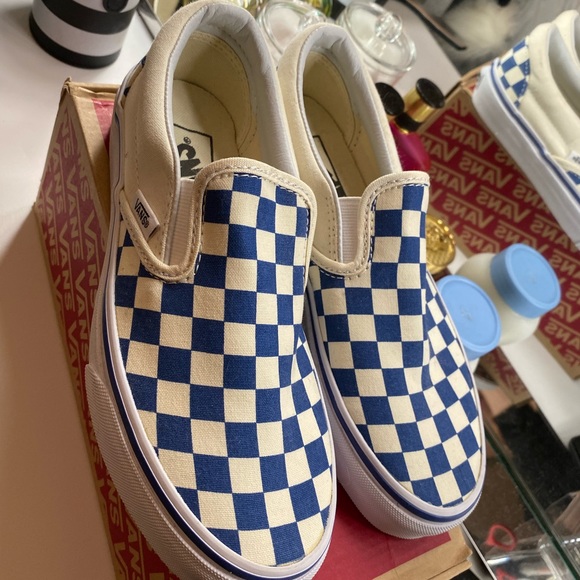 royal blue checkered vans